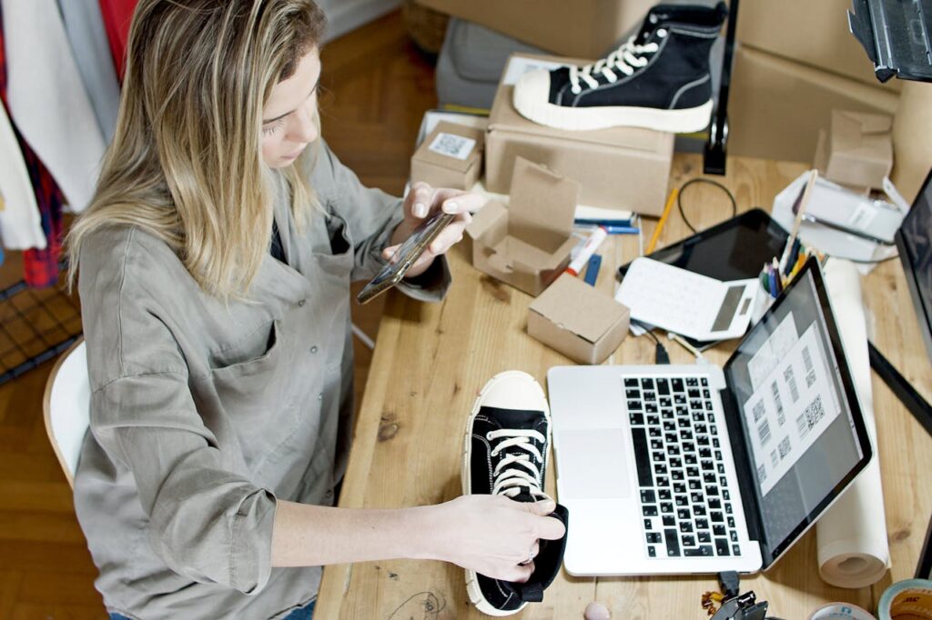 How to Start a Successful Online Business and Make Money in 2026